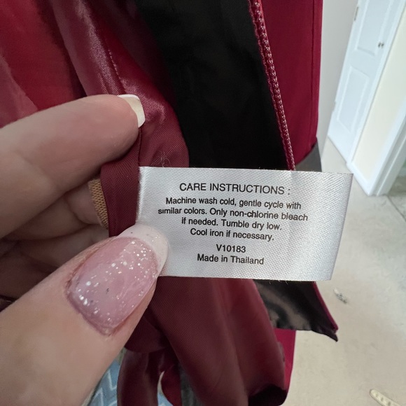 Rain coat - Picture 6 of 9